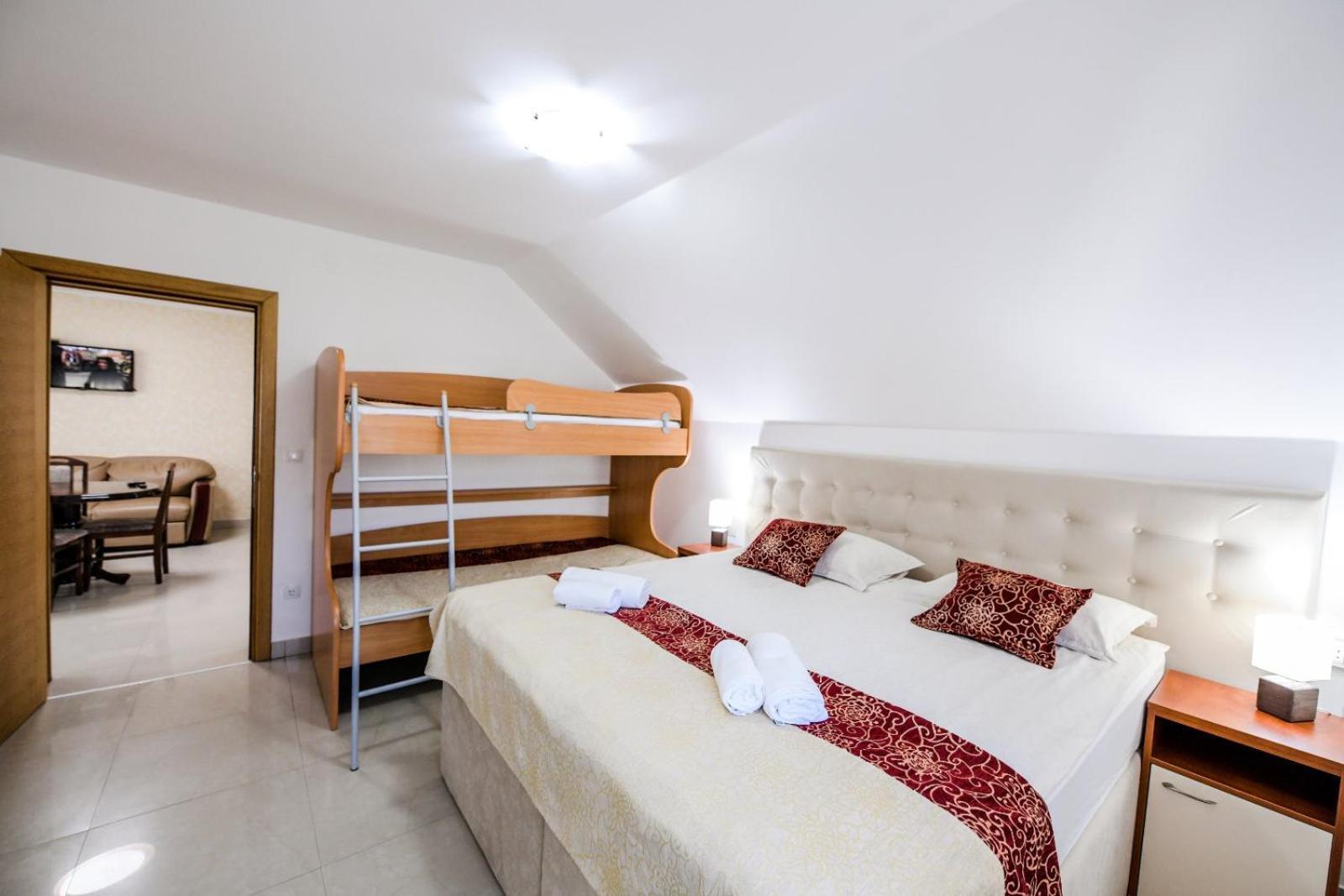 Suncani Breg Apartments Vrdnik Phòng bức ảnh